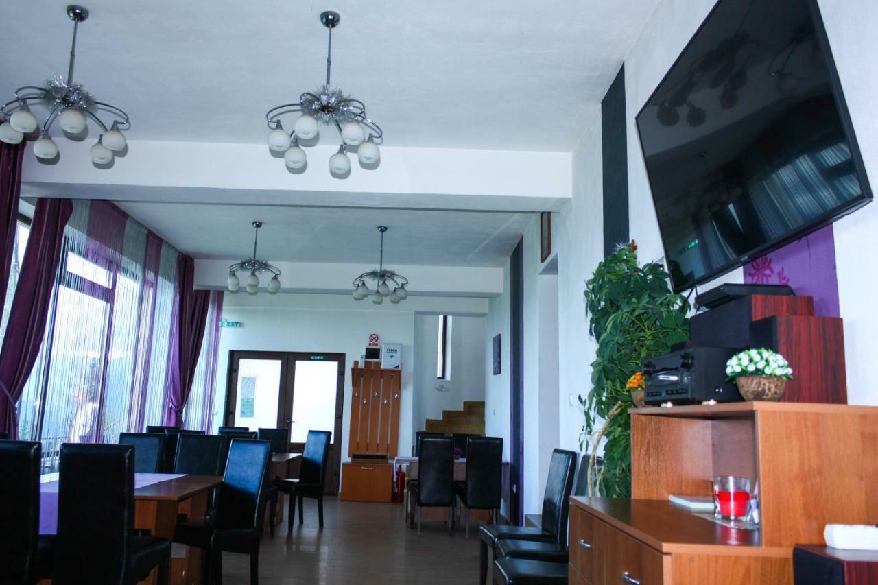 Hotel Perla Muntilor Rânca Exteriér fotografie
