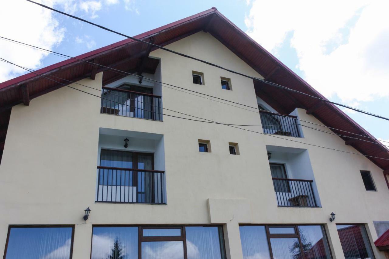 Hotel Perla Muntilor Rânca Exteriér fotografie